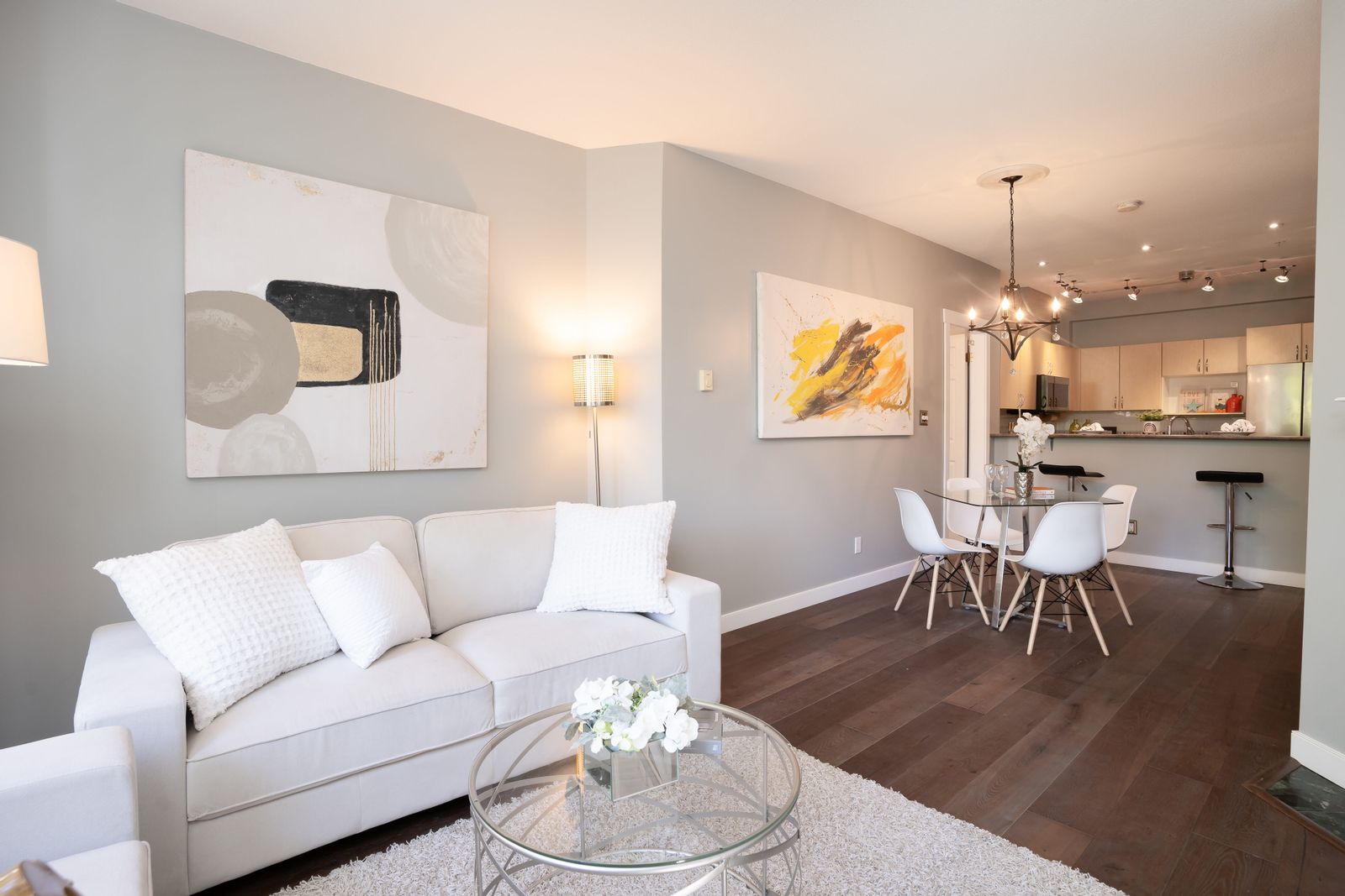 "Home Staging 101: How to Make Your Vancouver Home Stand Out to Buyers"