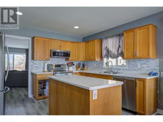 Photo 4: 5812 Richfield Place Westmount: Okanagan Shuswap Real Estate Listing: MLS®# 10309308