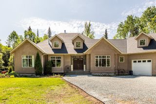 Photo 2: 422 WILLMANN Road in Prince George: Cranbrook Hill House for sale (PG City West)  : MLS®# R2781111