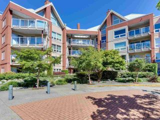 Photo 2: 203 1240 QUAYSIDE Drive in New Westminster: Quay Condo for sale in "TIFFANY SHORES" : MLS®# R2587863
