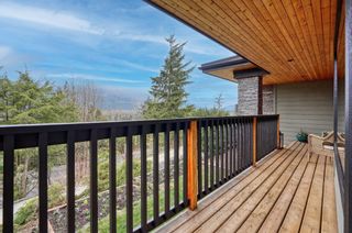 Photo 3: 40211 SKYLINE Drive in Squamish: Garibaldi Highlands House for sale in "Garibaldi Highlands" : MLS®# R2769392