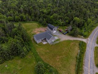 Photo 4: 1374 Mira Bay Drive in Bateston: 207-C.B. County Residential for sale (Cape Breton)  : MLS®# 202215906