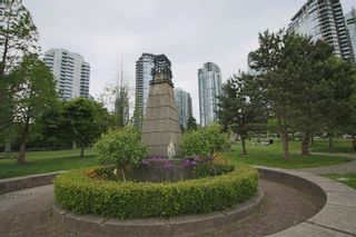 Photo 6: 803 1495 RICHARDS Street in Vancouver: Yaletown Condo for sale in "AZURA TWO" (Vancouver West)  : MLS®# R2778307