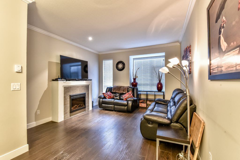 Photo 5: Photos: 130 5888 144 Street in Surrey: Sullivan Station Townhouse for sale : MLS®# R2070718