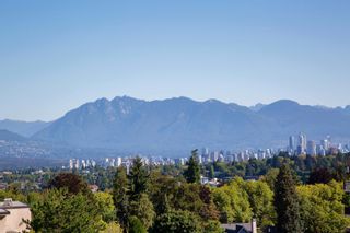 Photo 6: 1104 2350 W 39TH Avenue in Vancouver: Kerrisdale Condo for sale in "St. Moritz" (Vancouver West)  : MLS®# R2836642