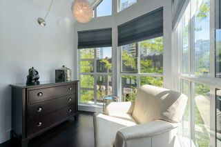 Photo 6: 402 939 HOMER Street in Vancouver: Yaletown Condo for sale in "THE PINNACLE" (Vancouver West)  : MLS®# R2880972