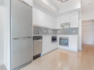 Photo 9: 325 2788 PRINCE EDWARD Street in Vancouver: Mount Pleasant VE Condo for sale in "Uptown" (Vancouver East)  : MLS®# R2702456