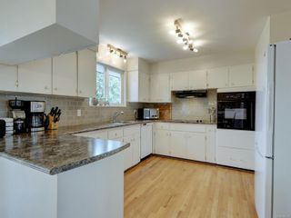 Photo 9: 1925 Townley St in Saanich: SE Camosun House for sale (Saanich East)  : MLS®# 895776