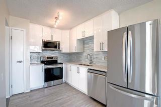 Photo 18: 149 Sandpiper Lane NW in Calgary: Sandstone Valley Row/Townhouse for sale : MLS®# A2000100