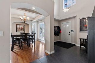Photo 3: 1 Everglade Place SW in Calgary: Evergreen Detached for sale : MLS®# A1104677