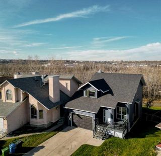 Photo 2: 131 Riverside Way SE in Calgary: Riverbend Detached for sale : MLS®# A2089804