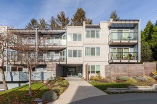 Photo 1: 101 156 W 21ST Street in North Vancouver: Central Lonsdale Condo for sale in "OCEAN VIEW" : MLS®# R2635413