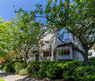 Photo 2: 207 1465 COMOX Street in Vancouver: West End VW Condo for sale in "Brighton Court" (Vancouver West)  : MLS®# R2594193