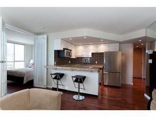 Photo 3: 1202 1500 HOWE Street in Vancouver: Yaletown Condo for sale in "DISCOVERY" (Vancouver West)  : MLS®# V988630