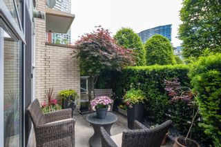 Main Photo: 168 BOATHOUSE Mews in Vancouver: Yaletown Townhouse for sale in "Marinaside Resort" (Vancouver West)  : MLS®# R2738171