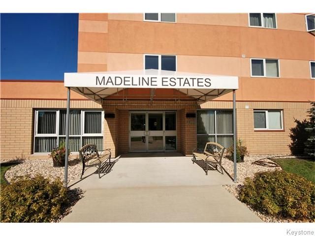 Main Photo: 403 Regent Avenue in WINNIPEG: Transcona Condominium for sale (North East Winnipeg)  : MLS®# 1526649