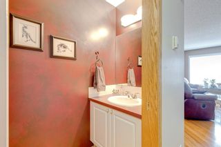 Photo 3: 59 Mt Aberdeen Manor SE in Calgary: McKenzie Lake Row/Townhouse for sale : MLS®# A2020809