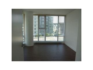 Photo 9: 503 583 BEACH Crescent in Vancouver: Yaletown Condo for sale in "TWO PARK WEST" (Vancouver West)  : MLS®# V1012164