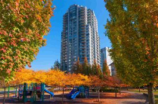 Photo 18: 2101 5380 OBEN Street in Vancouver: Collingwood VE Condo for sale in "URBA" (Vancouver East)  : MLS®# R2539521