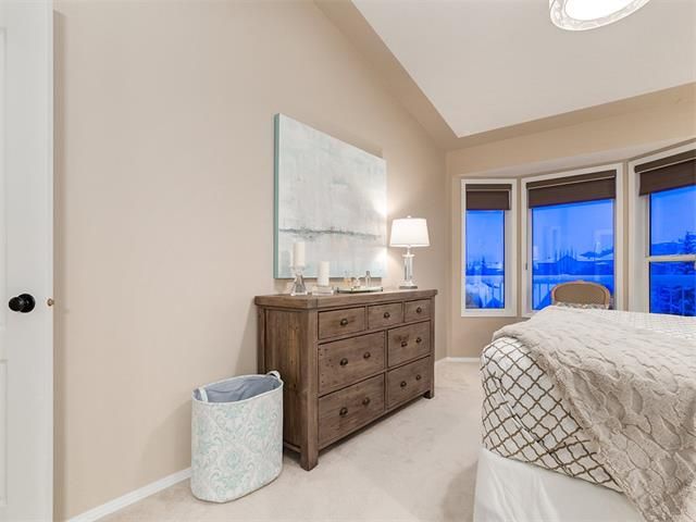 Photo 23: Photos: 68 SIERRA MORENA Green SW in Calgary: Signal Hill House for sale : MLS®# C4095788
