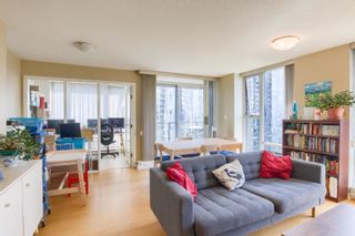 Photo 3:  in Vancouver: Yaletown Condo for sale in "TWO PARK WEST" (Vancouver West)  : MLS®# R2783089