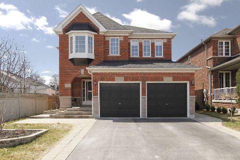 Main Photo: 3120 Country Lane in Whitby: Williamsburg House (2-Storey) for sale : MLS®# E2890036