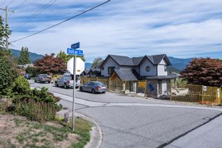 Photo 18: 525 BEACHVIEW Drive in North Vancouver: Dollarton House for sale : MLS®# R2746895