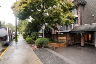 Photo 2: 314 3875 W 4TH Avenue in Vancouver: Point Grey Condo for sale in "LANDMARK JERICHO" (Vancouver West)  : MLS®# R2508161