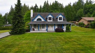 Photo 1: 1081 TIMBERLAND Road: Roberts Creek House for sale (Sunshine Coast)  : MLS®# R2468974
