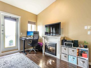 Photo 8: 403 2488 WELCHER Avenue in Port Coquitlam: Central Pt Coquitlam Condo for sale in "RIVERSIDE GATE" : MLS®# R2550145