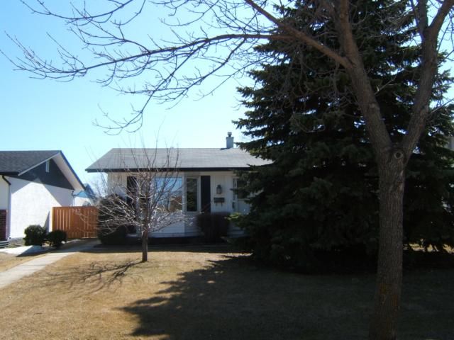 Main Photo: 144 ALLENBY Crescent in WINNIPEG: Transcona Residential for sale (North East Winnipeg)  : MLS®# 1106309