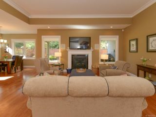 Photo 12: 309 FORESTER Avenue in COMOX: CV Comox (Town of) House for sale (Comox Valley)  : MLS®# 752431