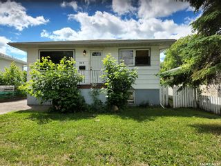 Photo 1: 243 23rd Street West in Prince Albert: West Hill PA Residential for sale : MLS®# SK903984