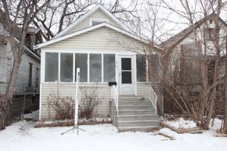 Photo 1: Elmwood One and a Half Storey: House for sale (Winnipeg) 