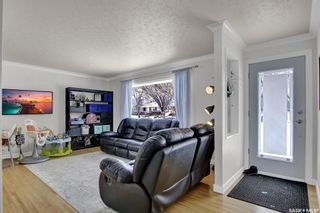 Photo 3: 715 18th Avenue East in Regina: Arnhem Place Residential for sale : MLS®# SK891234