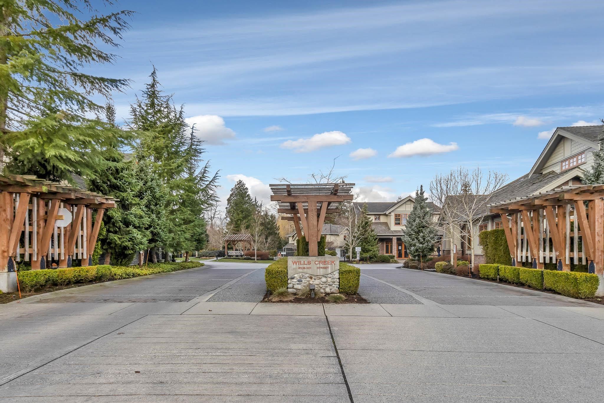 Main Photo: 4 3109 161 Street in Surrey: Grandview Surrey Townhouse for sale in "WILLS CREEK" (South Surrey White Rock)  : MLS®# R2654434