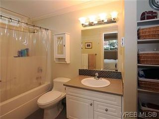 Photo 13: 5 2310 Wark St in VICTORIA: Vi Central Park Row/Townhouse for sale (Victoria)  : MLS®# 567630