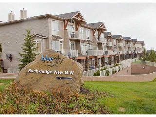 Photo 1: 4 140 ROCKYLEDGE View NW in CALGARY: Rocky Ridge Ranch Stacked Townhouse for sale (Calgary)  : MLS®# C3569954
