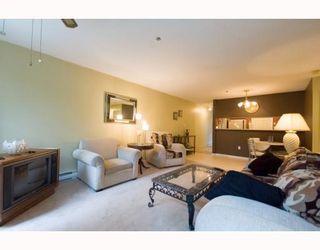 Photo 4: 101 8728 MARINE Drive in Vancouver: Marpole Condo for sale in "RIVERVIEW COURT" (Vancouver West)  : MLS®# V794426