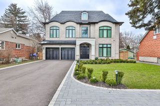 Photo 1: 556 Fourth Line in Oakville: Bronte East House (3-Storey) for sale : MLS®# W8198644