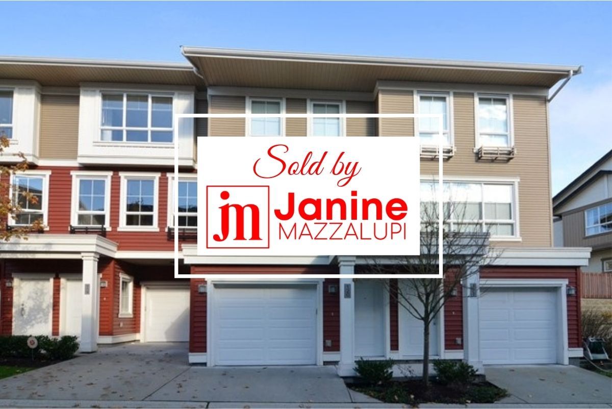 Main Photo: 120 19505 68A Avenue in Surrey: Clayton Townhouse for sale in "CLAYTON RISE" (Cloverdale)  : MLS®# R2014295