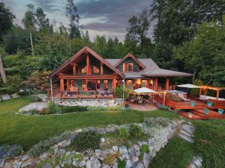 Photo 1: 3140 HIGHWAY 3A in Nelson: House for sale : MLS®# 2469829