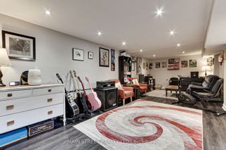 Photo 23: 274 Penn Avenue in Newmarket: Bristol-London House (Bungalow) for sale : MLS®# N8165472
