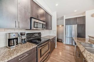 Photo 4: 3008 1 Street NW in Calgary: Tuxedo Park Row/Townhouse for sale : MLS®# A2123213