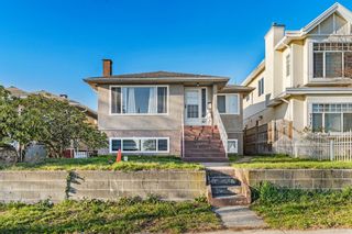 Photo 2: 767 E 60TH Avenue in Vancouver: South Vancouver House for sale (Vancouver East)  : MLS®# R2762092