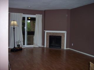Photo 3: 124 34909 OLD YALE Road in Abbotsford: Abbotsford East Townhouse for sale in "The Gardens" : MLS®# R2213334