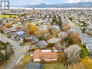 Photo 5: 2854 Gosnell Road in Kelowna: House for sale : MLS®# 10303814