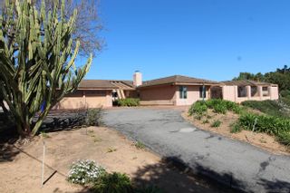 Main Photo: FALLBROOK House for sale : 4 bedrooms : 1632 Via Chaparral