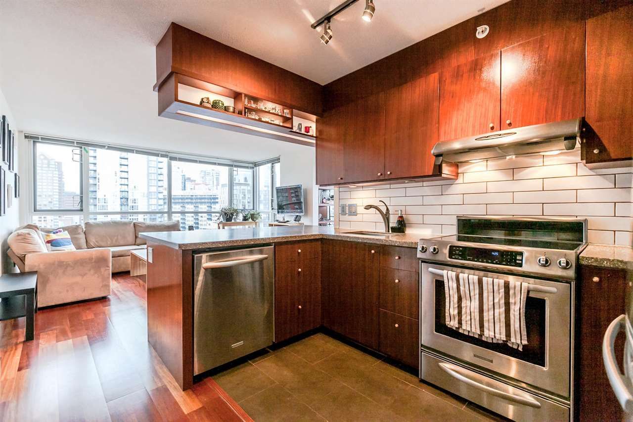 Main Photo: 1603 1188 RICHARDS Street in Vancouver: Yaletown Condo for sale in "PARK PLAZA" (Vancouver West)  : MLS®# R2240525