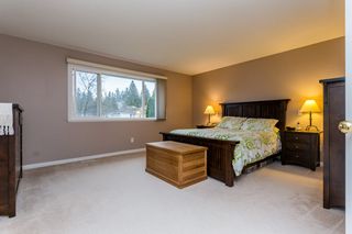 Photo 11: 20610 90 Avenue in Langley: Walnut Grove House for sale in "Forest Creek" : MLS®# R2034550